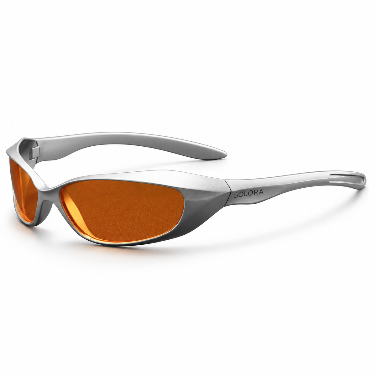 Solora-concept: metallic grijze sportbril met amberkleurige glazen en Solora-logo op een witte achtergrond.